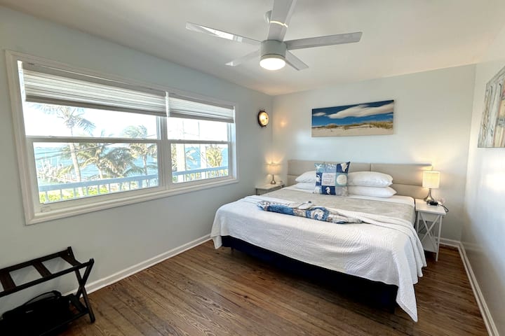 Новододадена спална соба на првиот кат. 