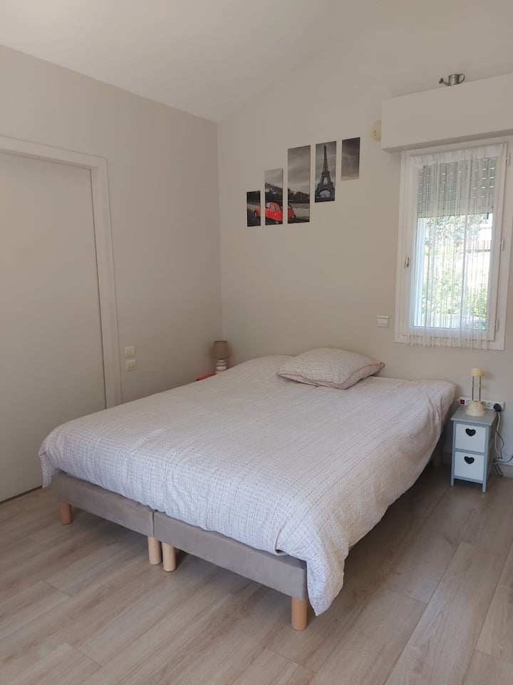 Lôžko 160 x 200 deliteľné na 2 lôžka 80 x 200