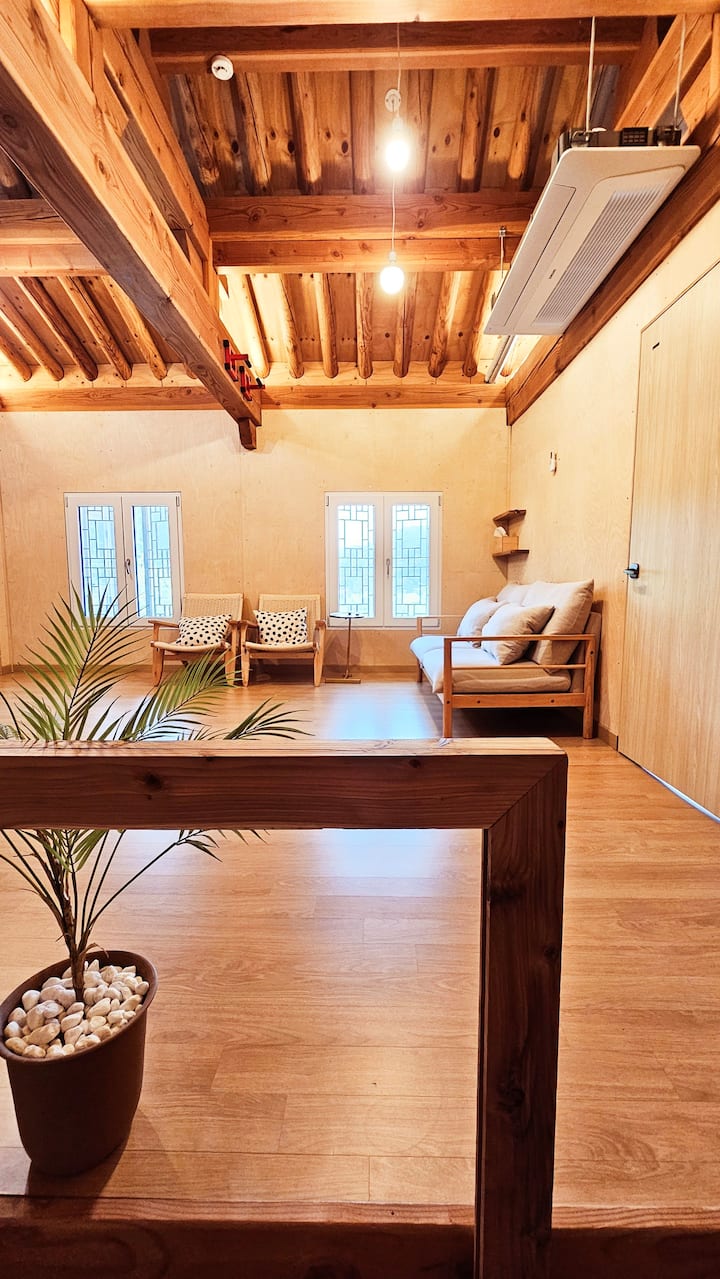 A Private For One Team Only, Hanok Stay. Hyundae - 금산군