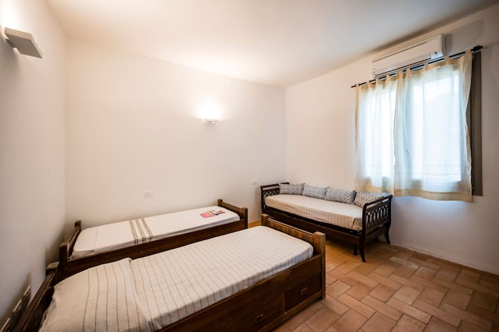 Dhomë gjumi 4