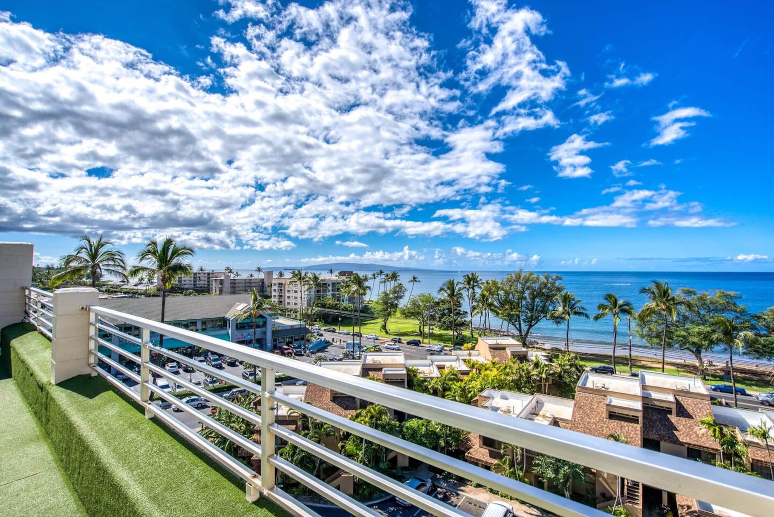 Condo in Kihei · ★4.86 · 1 bedroom · 2 beds · 1 shared bath - Image 24