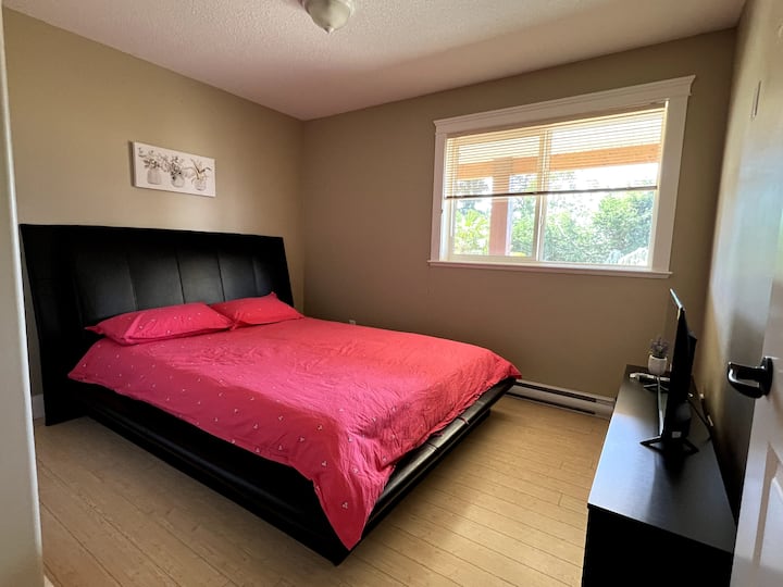 Independent Suite Near Departurebay Ferry Terminal - Nanaimo