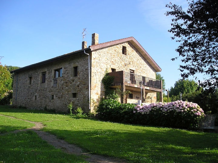 Casa Bezales, Full rental capacity up to 23