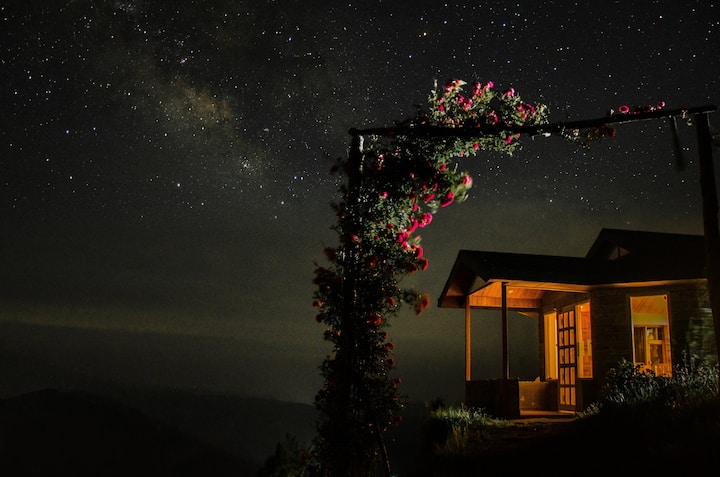 "The Peak" -- 3 Bedrooms - Kufri