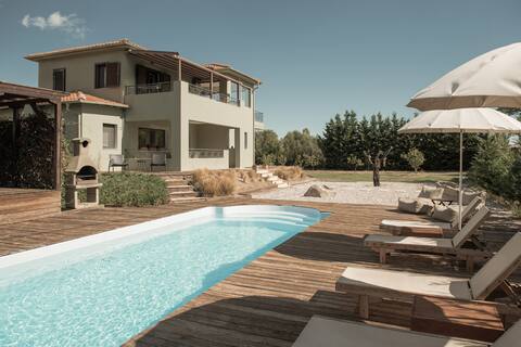Thespis  Villa 1