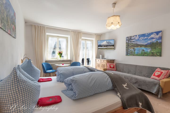 Holiday House Karner - 8 Rooms, 7 Bathrooms - Mittenwald