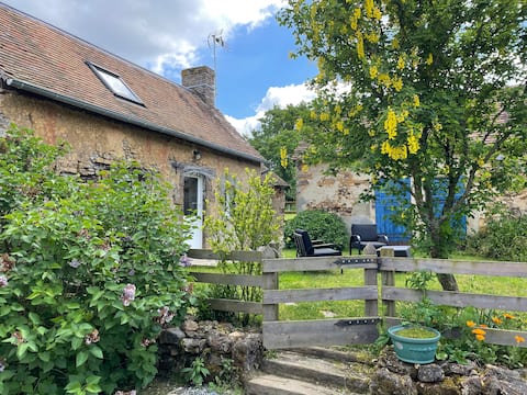 Charming studio near Le Mans
“The Bread Oven”