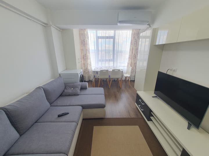 Всекидневна с разтегателен диван за 2 - ма души 140x200 см