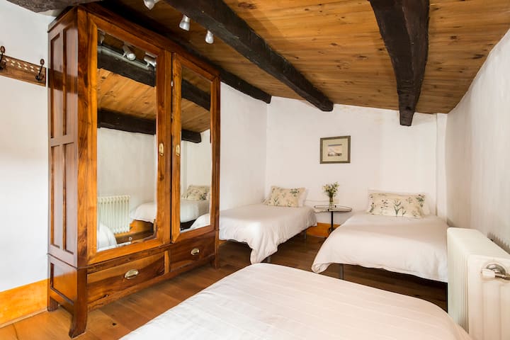 غرفة النوم 2