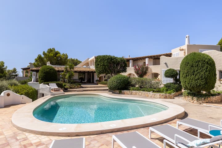 Villa Ancora – Views at La Mola