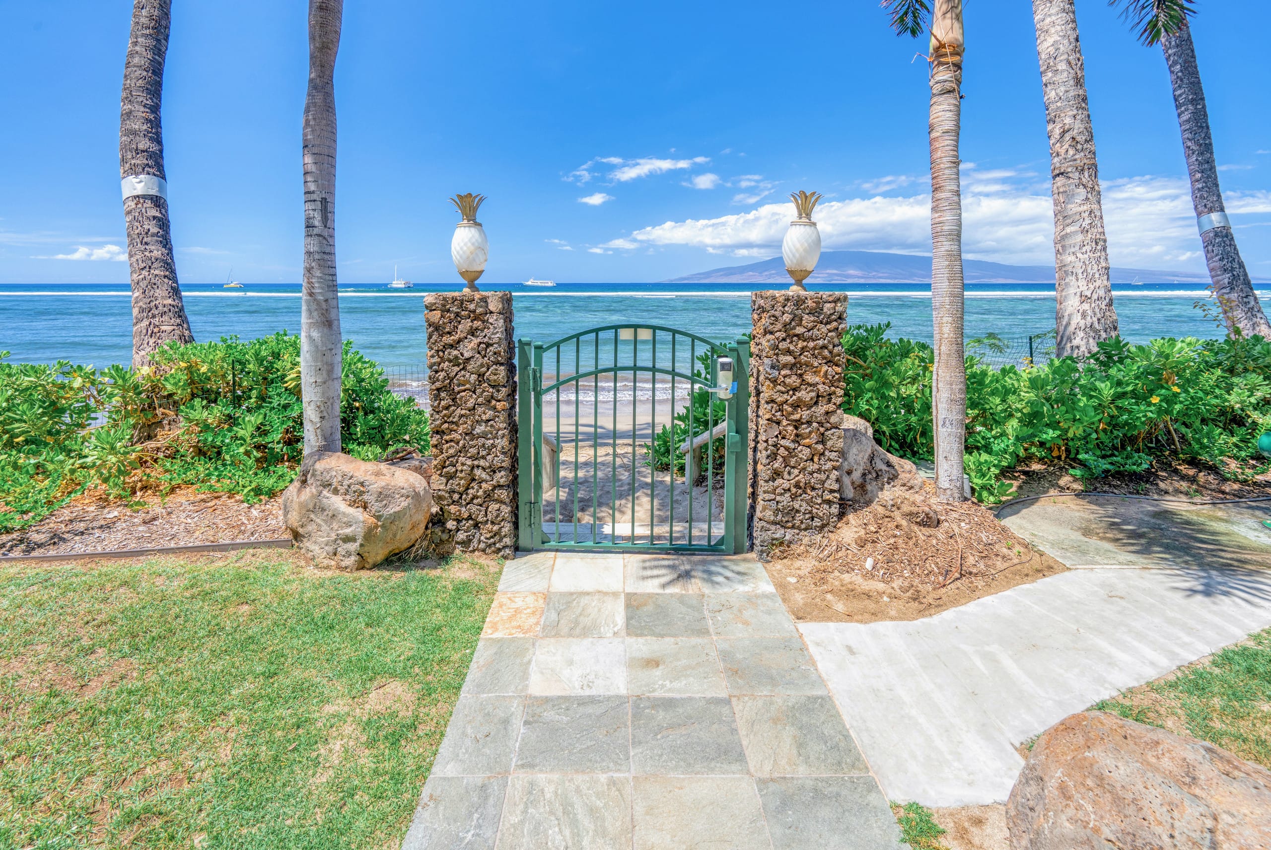 Beachfront Condo in Lahaina! - Image 16