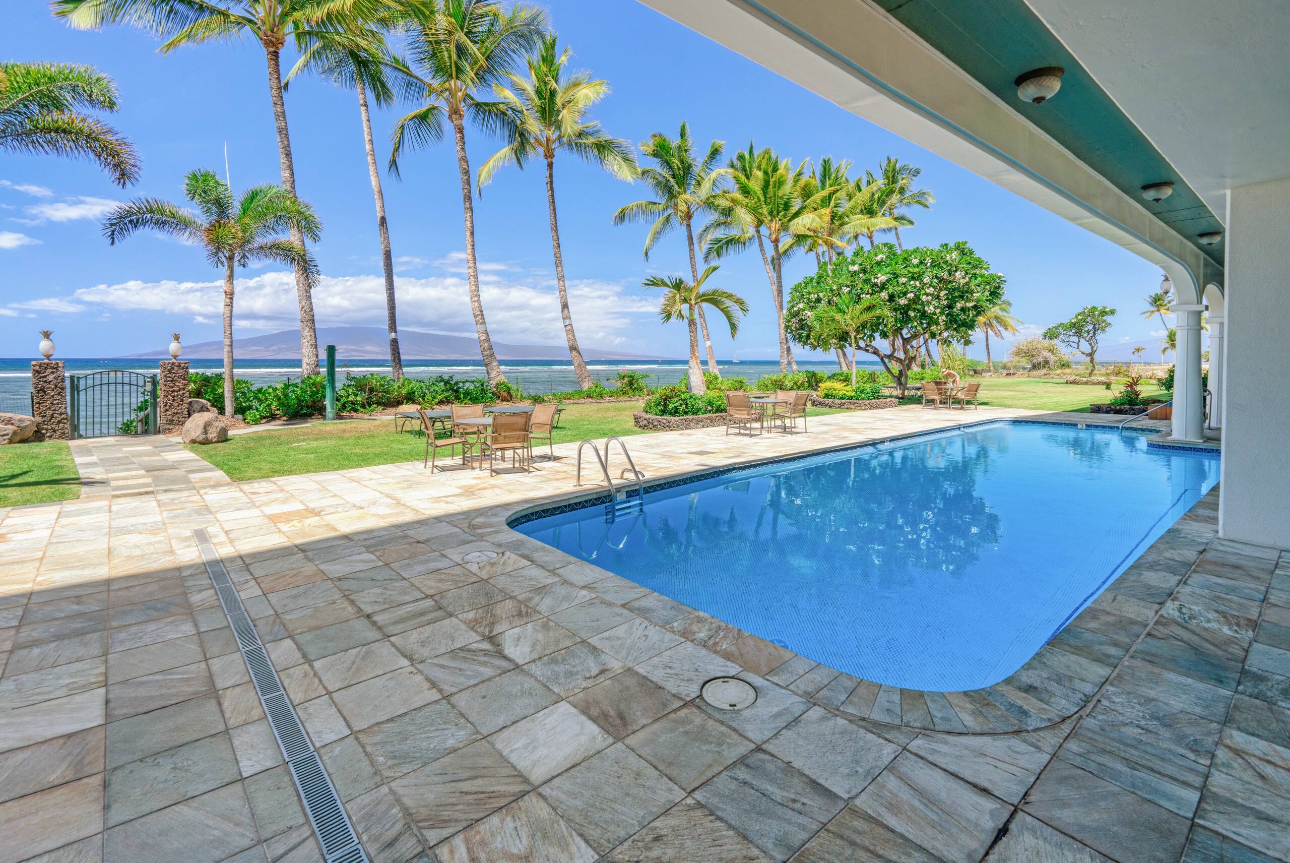 Beachfront Condo in Lahaina! - Image 20