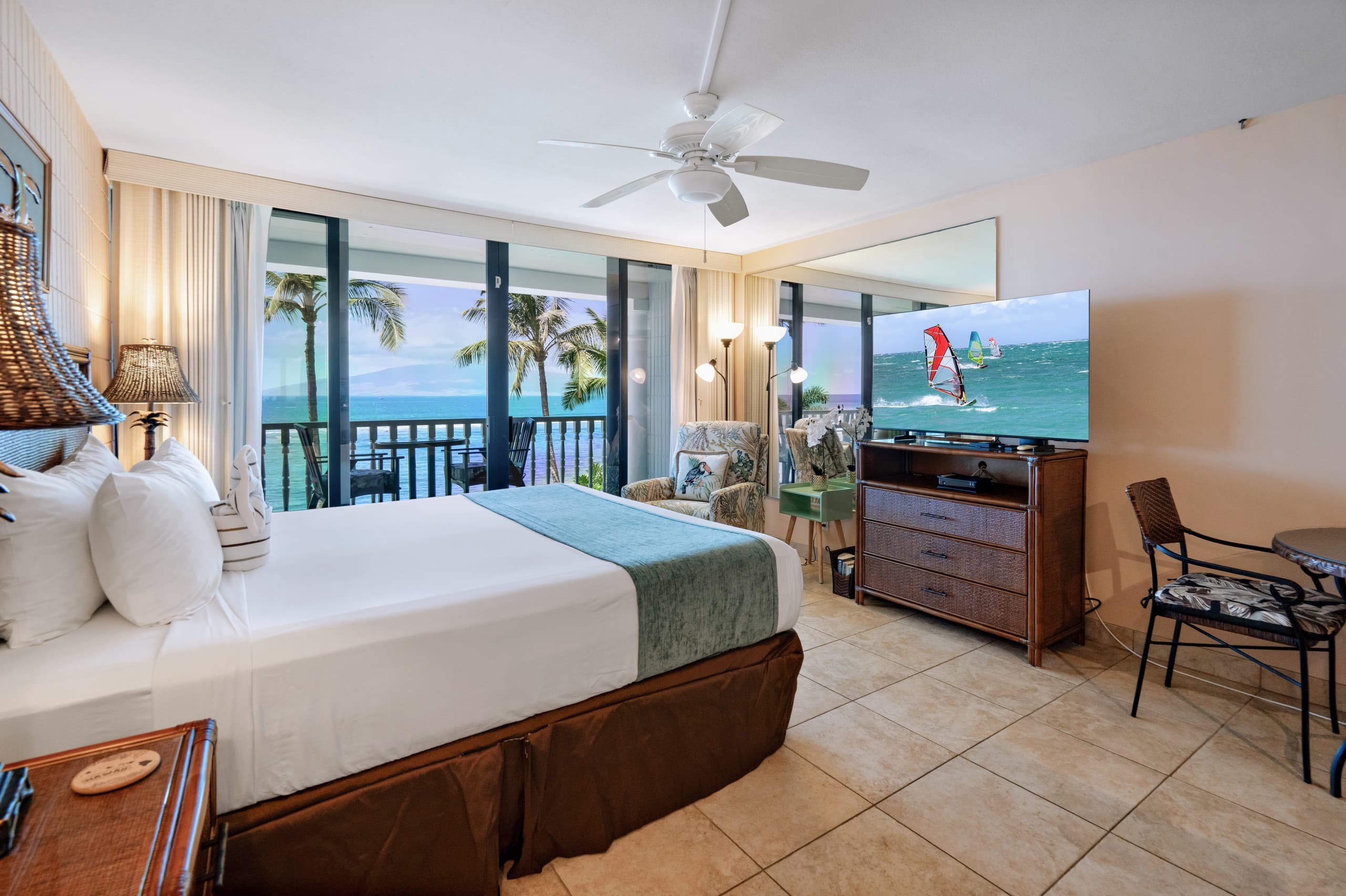 Beachfront Condo in Lahaina! - Image 6