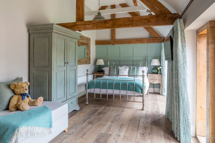 غرفة النوم 2