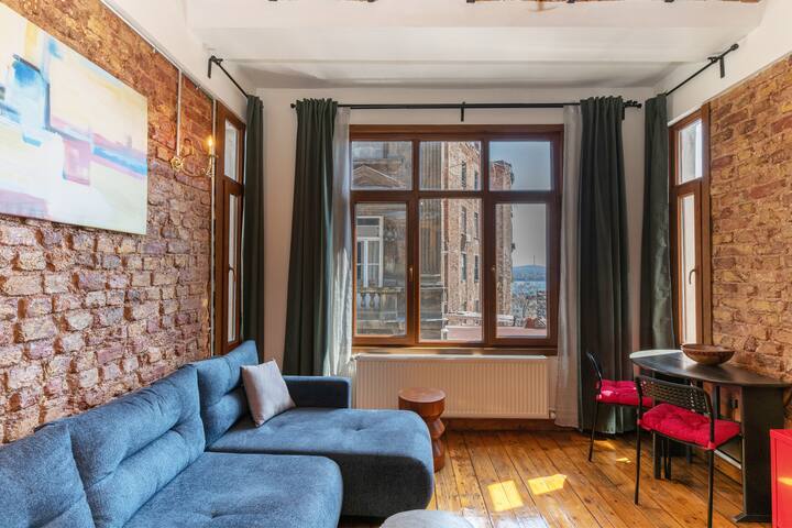 Central 3BR, 2BA, 4AC Cozy Flat W/Sea View&Roof gallery image 4