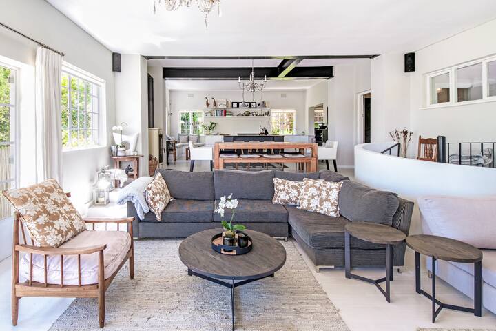 Villa Erythrina- Camps Bay Beach House on Argyle gallery image 2