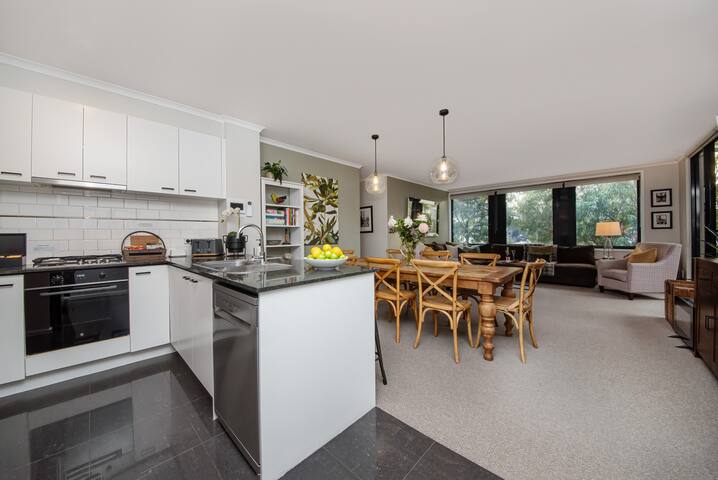 Rivergarden 3 bedroom Apartment gallery image 4