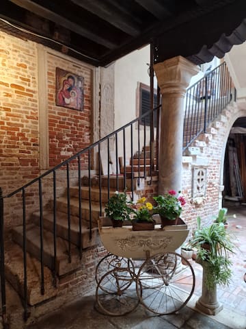 CA BARBARO WITH ALTANA