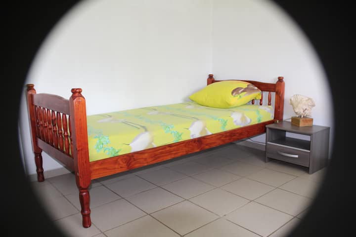 Dormitorio con 2 camas de 90 * 190