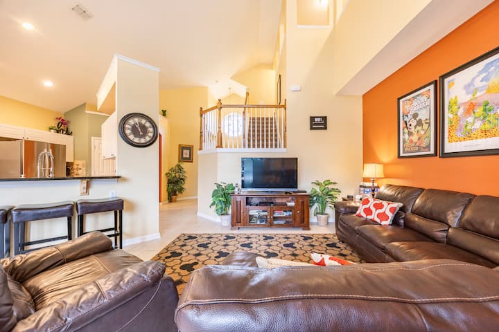 Your Vacation is waiting! Themed rooms.
