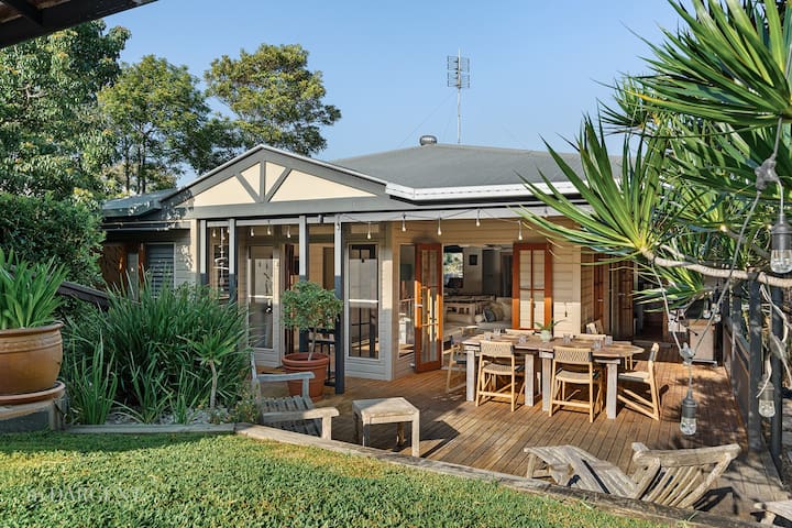 Summer Salt @ Sunshine + Pets & Heated Pool gallery image 2