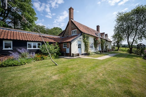 Vicarage Farm House - a rural retreat