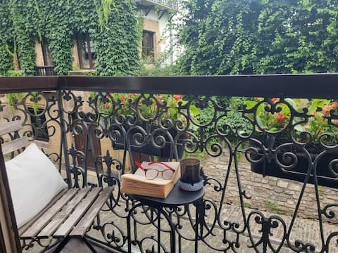 Top Airbnb: Charming apartment in the Historic Center (ESS00653) in Hondarribia/Fontarrabie