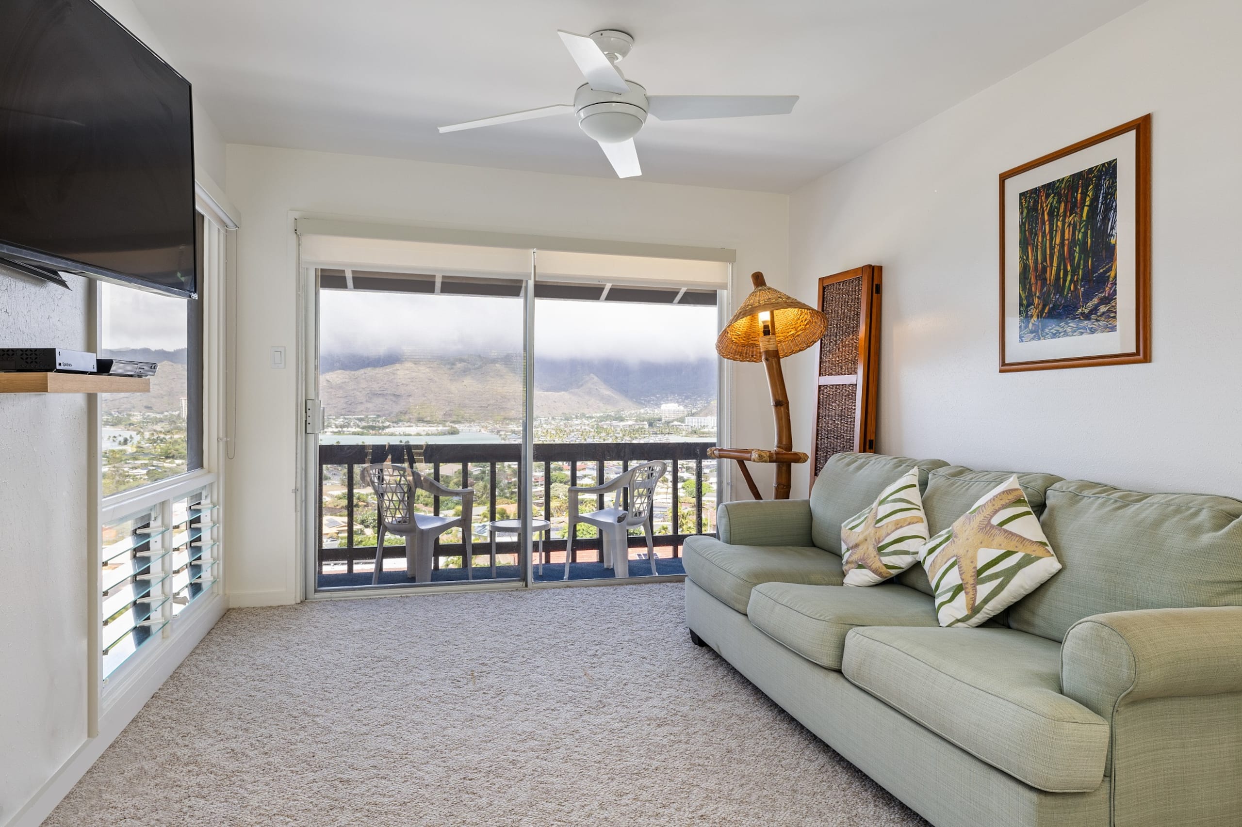 Home in Honolulu · ★4.85 · 3 bedrooms · 4 beds · 2 private baths - Image 23