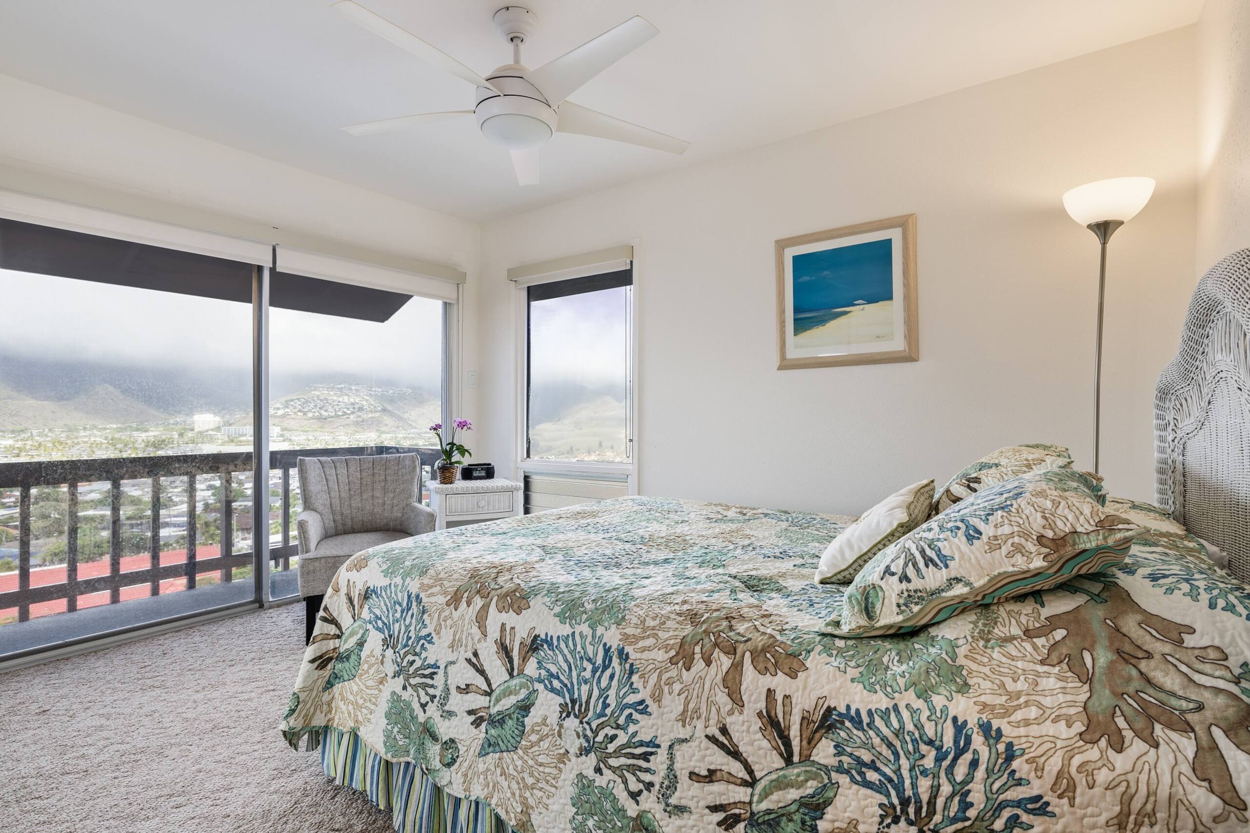 Home in Honolulu · ★4.85 · 3 bedrooms · 4 beds · 2 private baths - Image 25