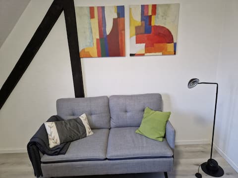 Top Airbnb: quiet apartment in Derendorf