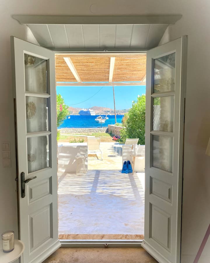 Patmos Beach Stone House in Sapsila