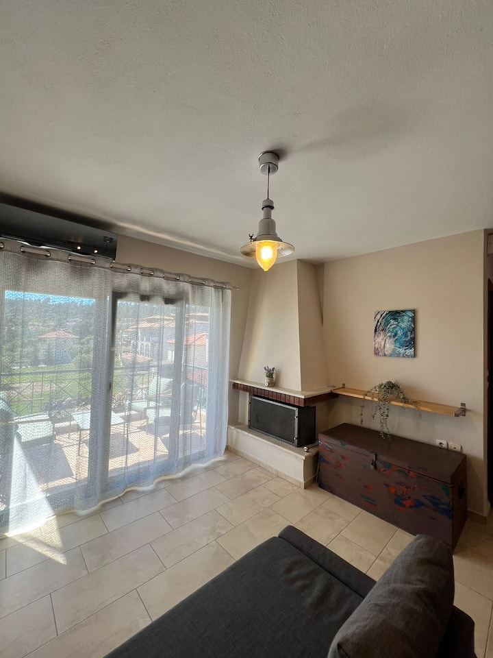 Apartment with fireplace