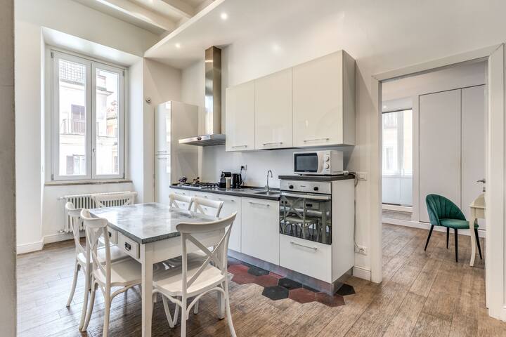 Luxury Apartment Sabina 50 mt from Trevi Fountain gallery image 4