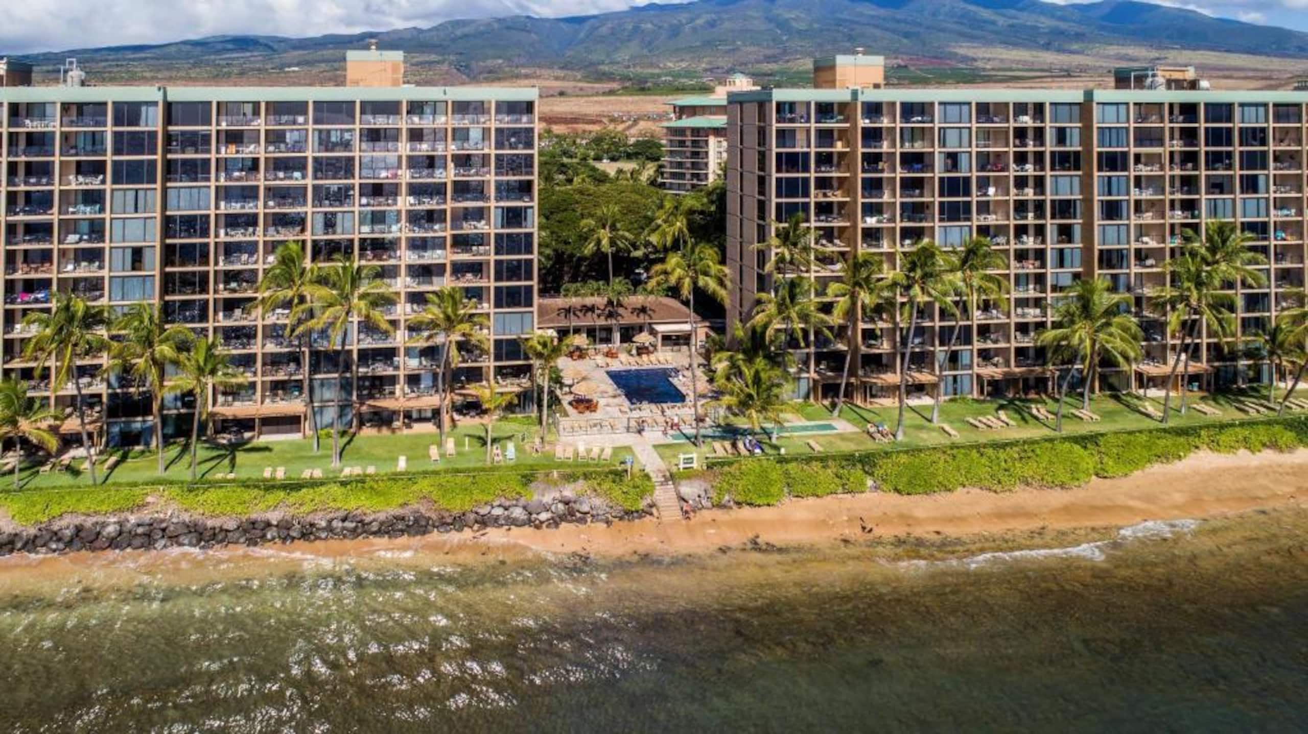Condo in Kaanapali · ★4.96 · 1 bedroom · 2 beds · 2 baths - Image 10