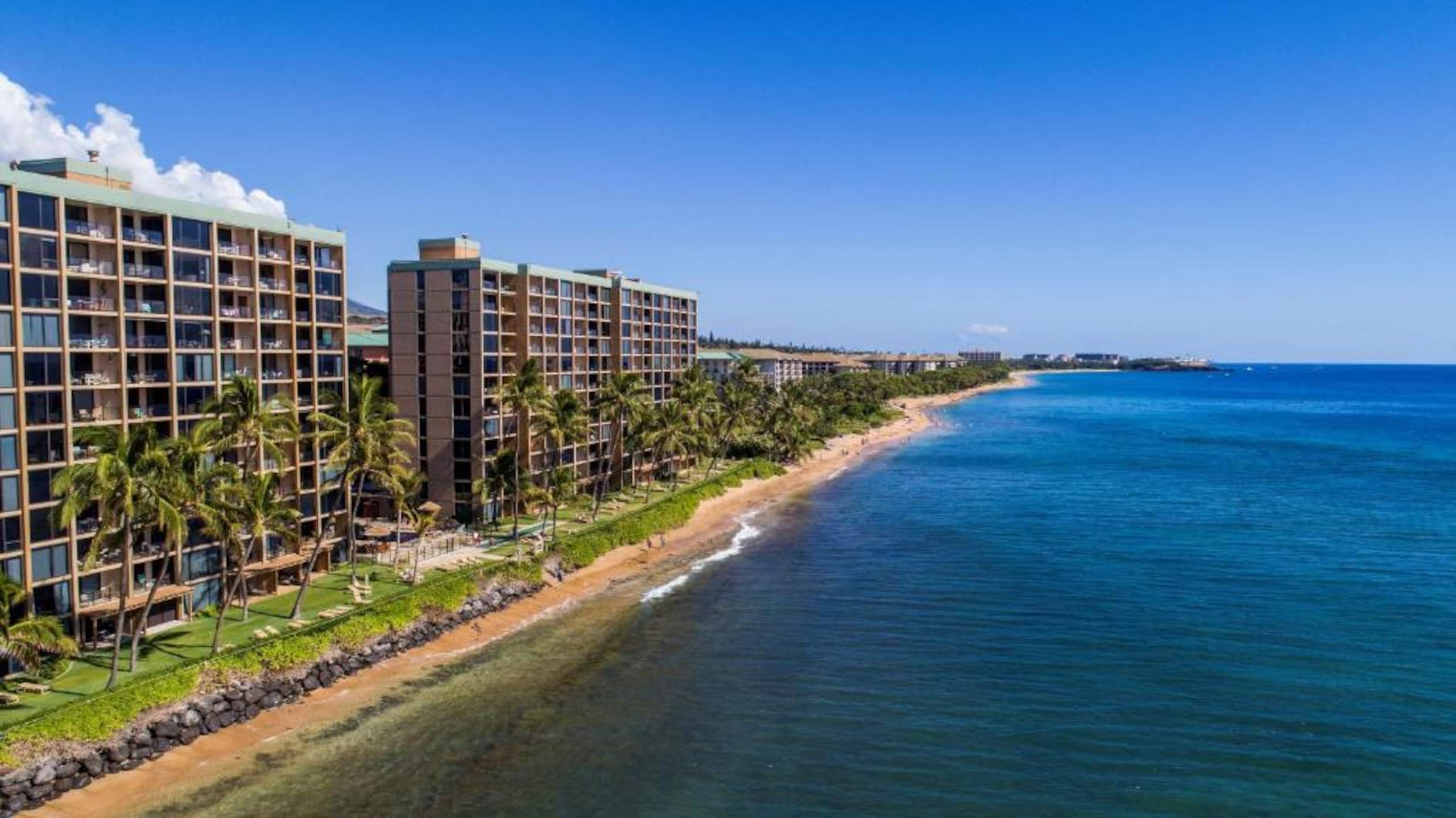 Condo in Kaanapali · ★4.96 · 1 bedroom · 2 beds · 2 baths - Image 9