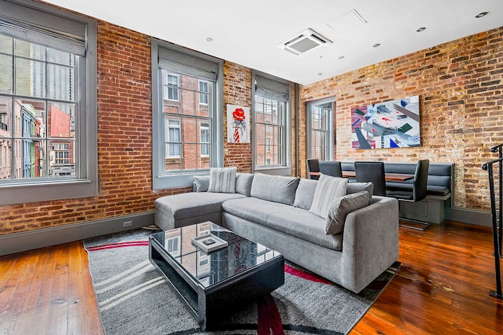 Pool, Hot Tubs, & Style Near French Qtr – 4BR/4BA