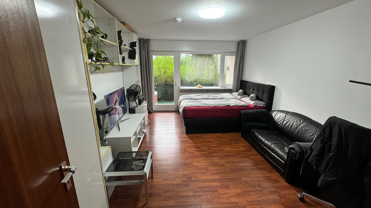 Popular Airbnb listing: Cosy Home at Munich Olympia Park in Am Riesenfeld