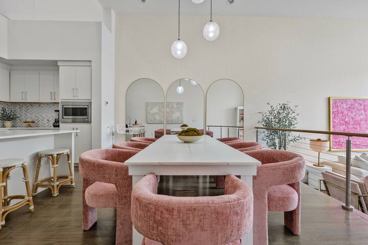 Nashville Girls Trip – 2 mi to Broadway/8 Beds! gallery image 2