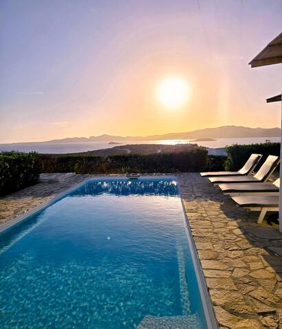 Paros Afrodite Luxury villas, private pool & view