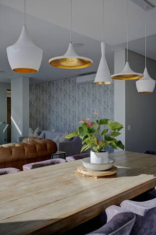 Ultra modern Camps Bay Beach House gallery image 5