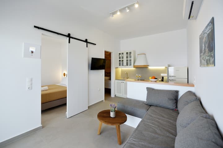 50m From The Beach Giourgas Apartment (N.4) - ミロス島