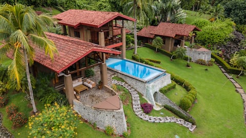 Beautiful Backwash Bay Villa