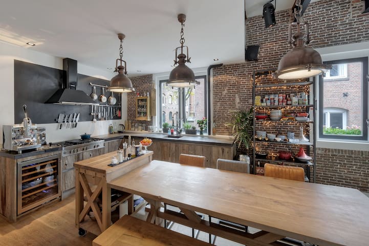 Amazing Holiday loft – Top Location & Canal View