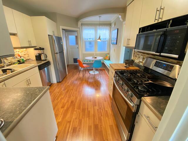 Oasis on Dolores Park in the heart of SF gallery image 3