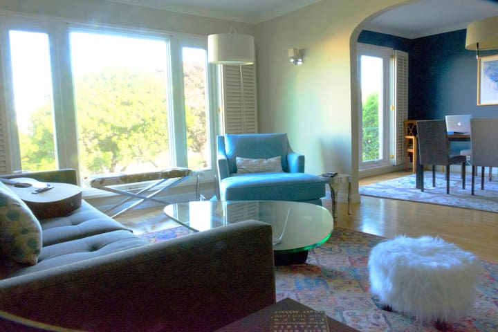 Oasis on Dolores Park in the heart of SF