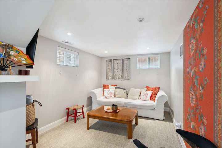Lovely Asian-inspired Private Floor - Denver, CO