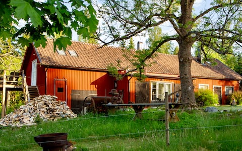 Countryside home close to nature and city.