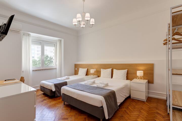 Home Out 4E – Apartment at City Center w/Parking gallery image 3