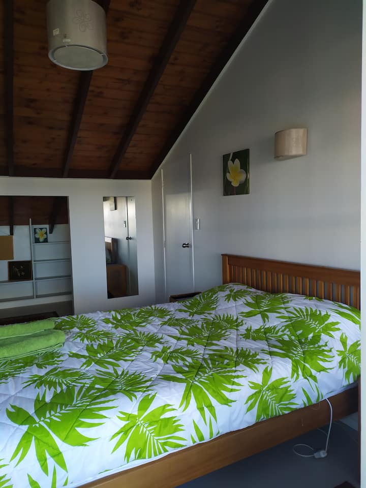 საძინებელი 1