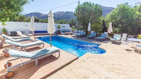 Tranquil Mountain Cottage -Heated Pool near Málaga